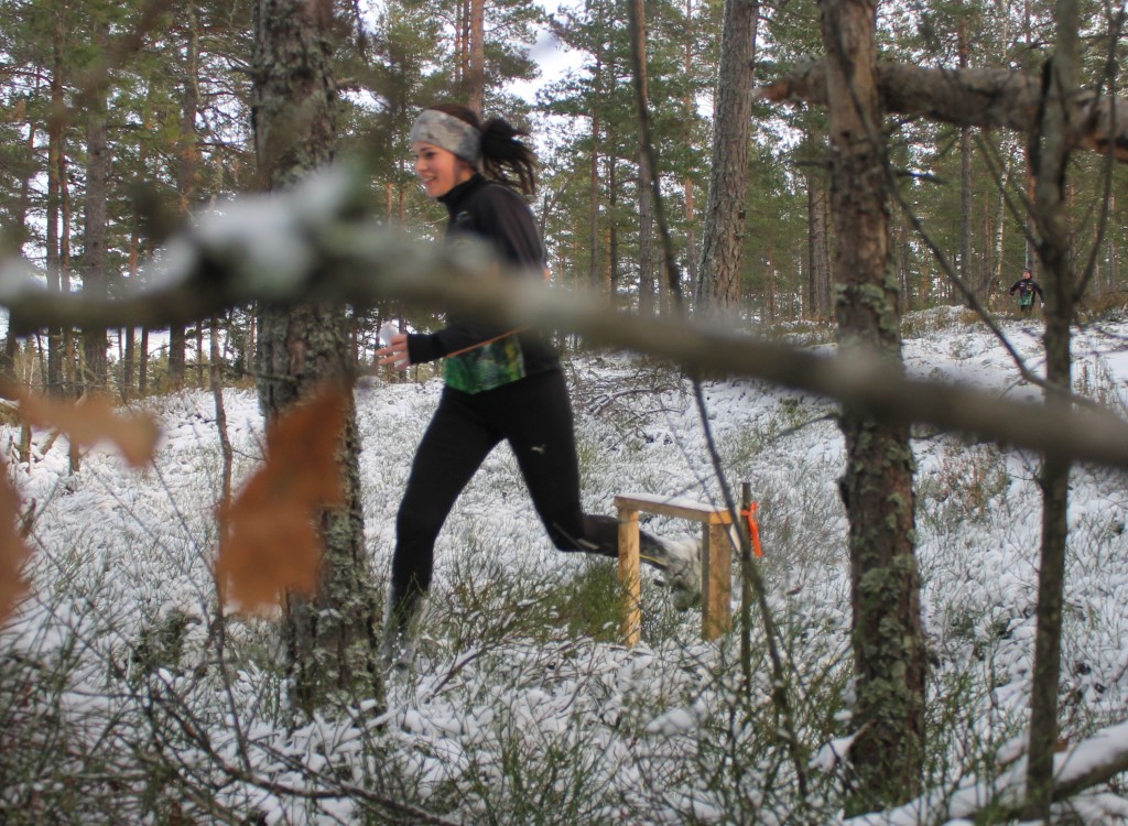 Julia spurtar på anda slingan