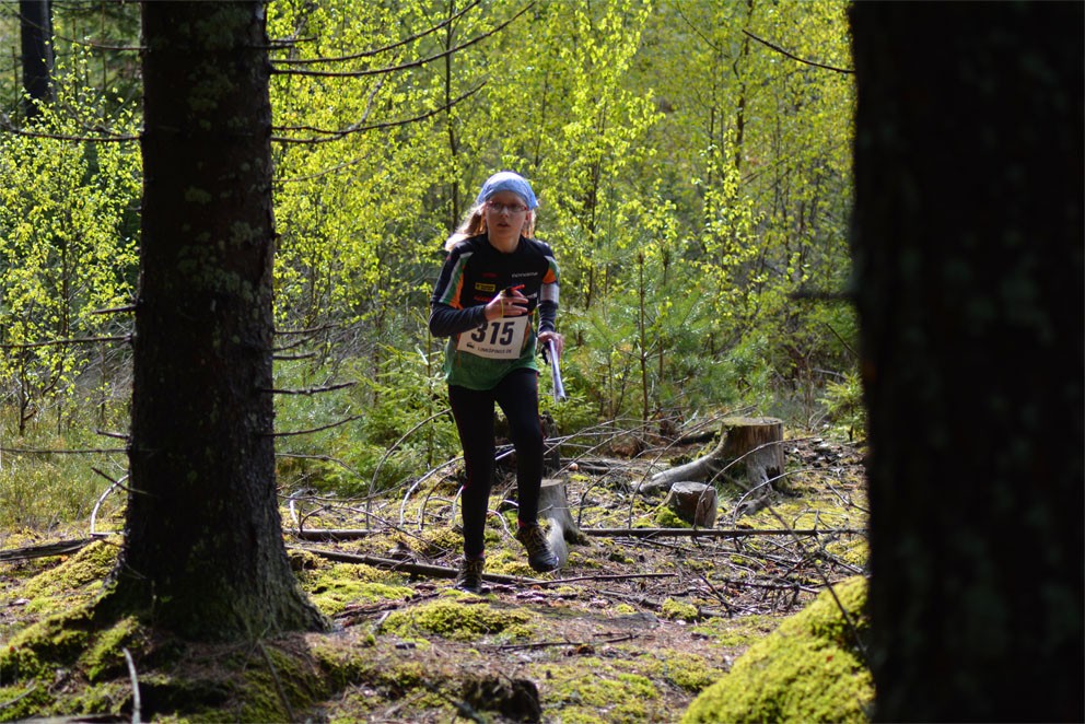 Fanny på väg mot branten