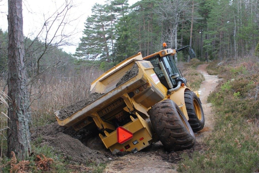 Dumperhaveri vid Herrsjön - Jobbigt läge.